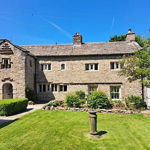 https://countersett-hall.yorkshirehotels.net