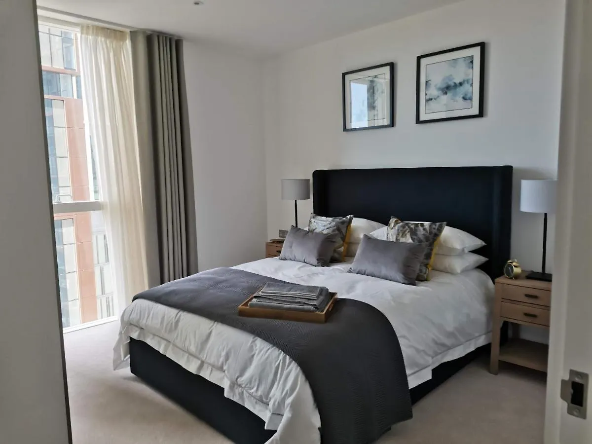Apartman Charles Hope Canary Wharf South Quay London