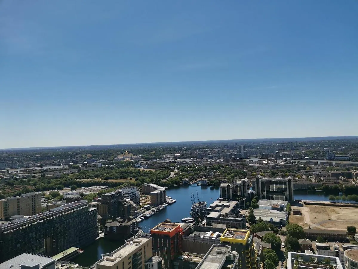 Apartment Charles Hope Canary Wharf South Quay London United Kingdom